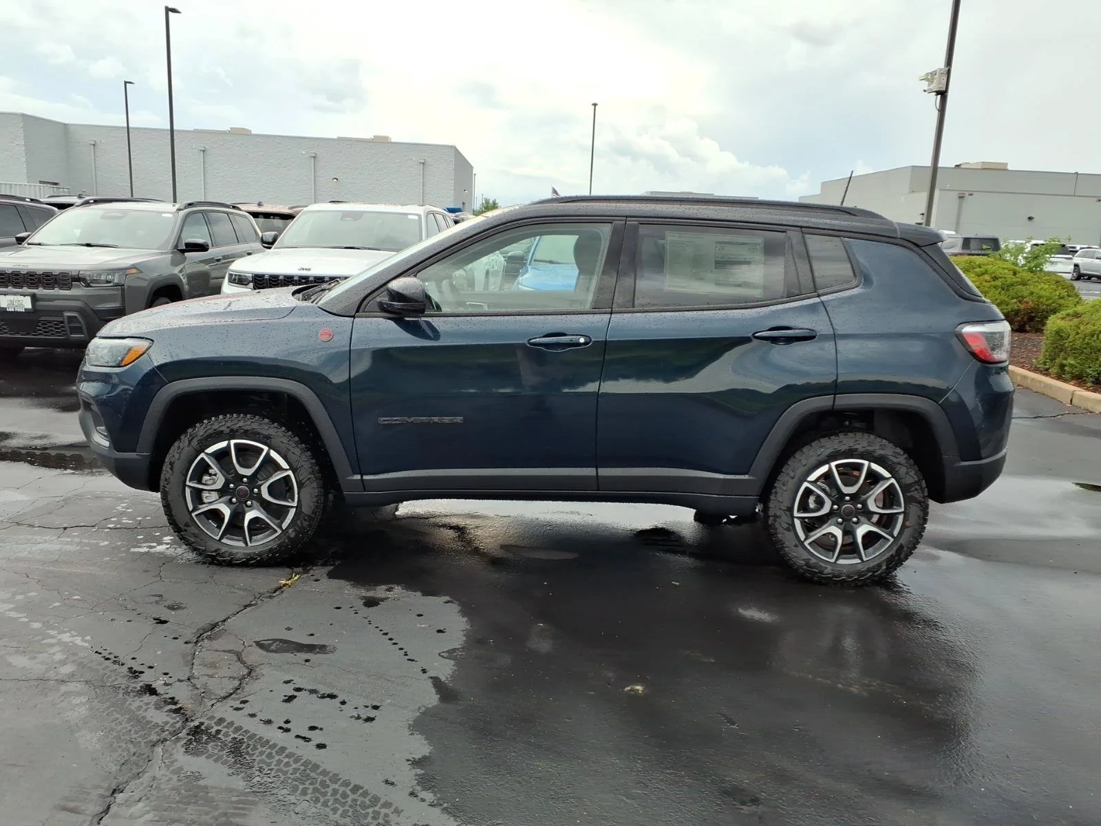 New 2026 Fathom Blue Pearl Coat Jeep Trailhawk image 3
