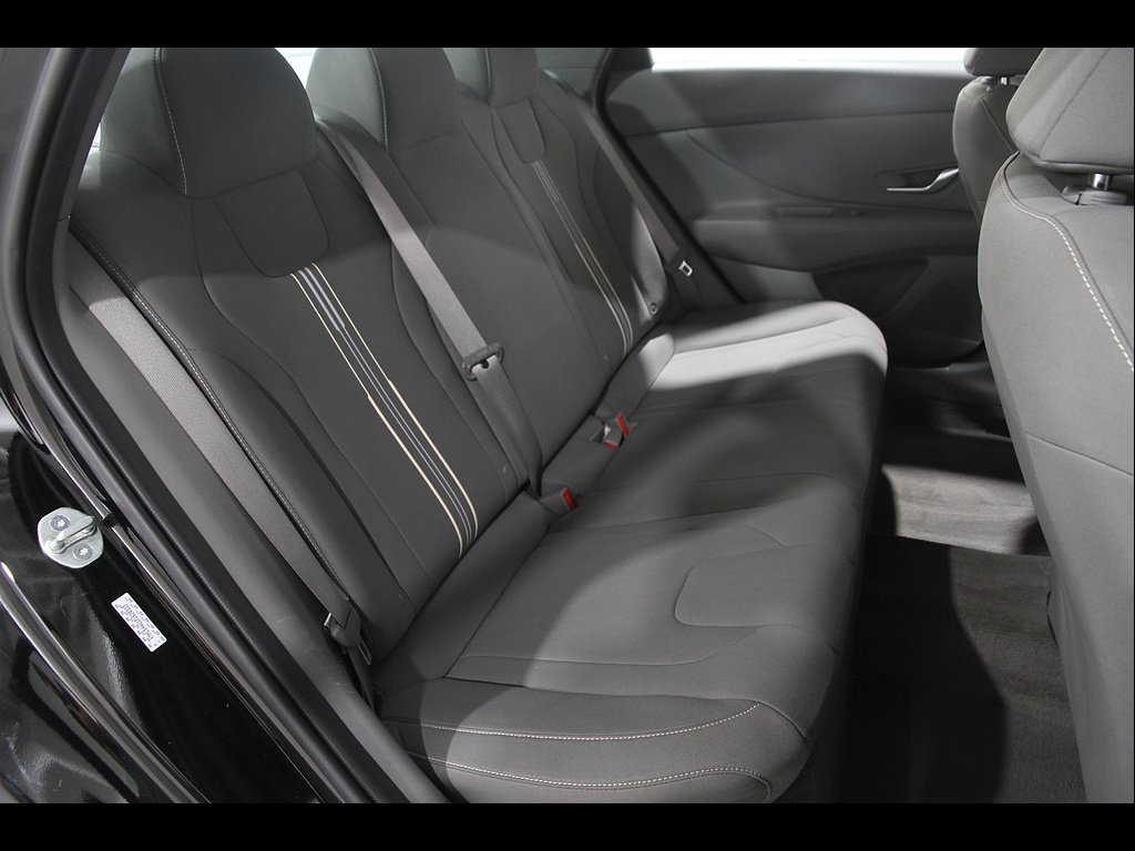 Certified Used 2023 Onyx Black Hyundai SEL image 17