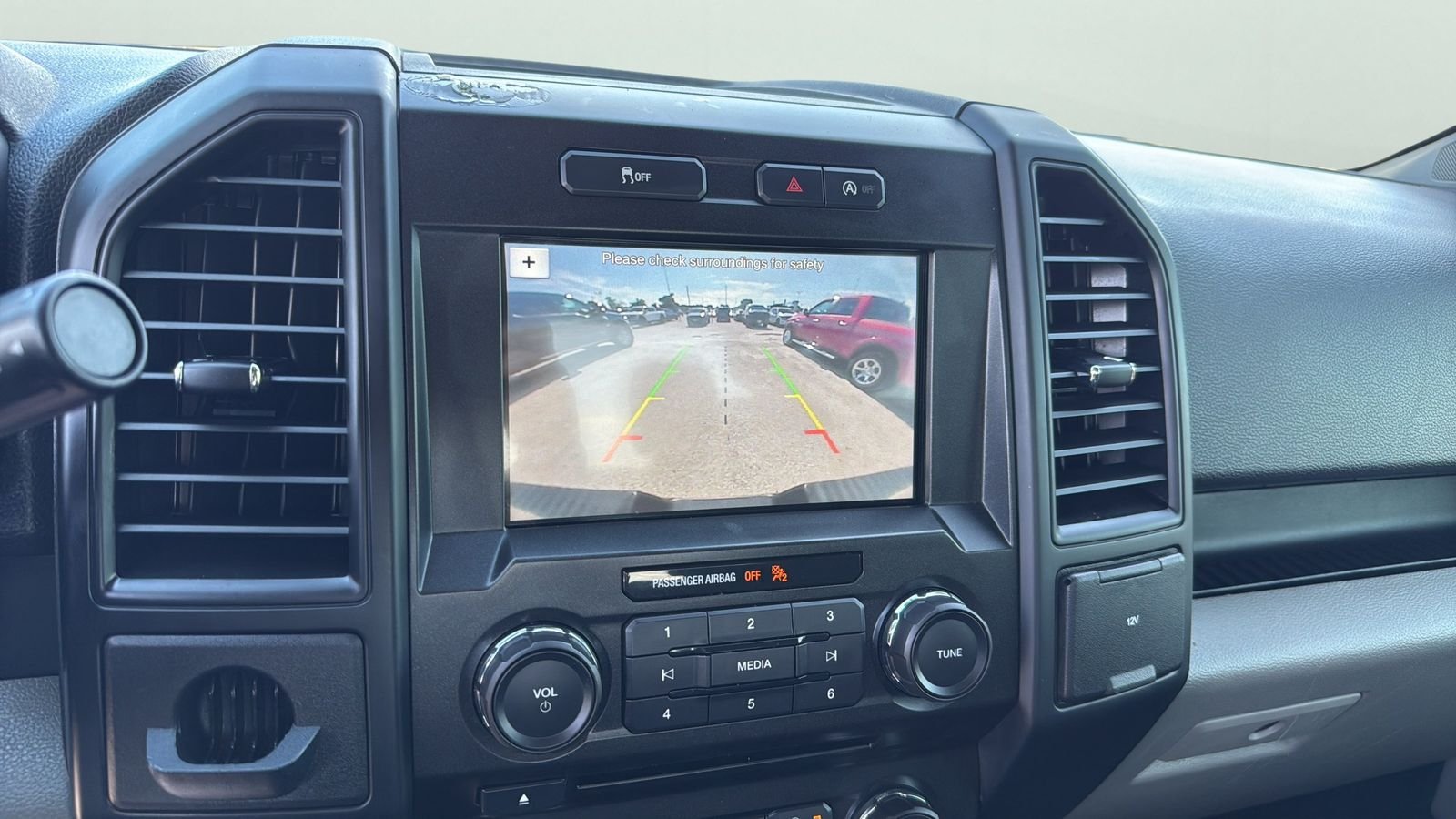 Used 2018 Gray Ford XL image 18