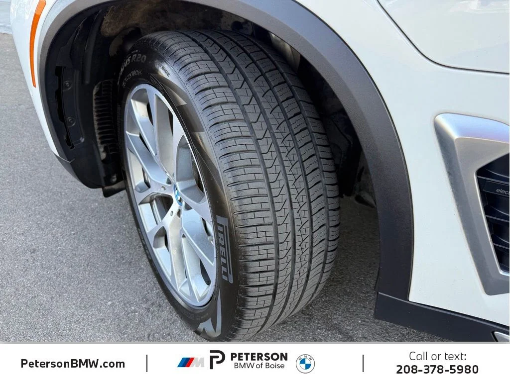 Used 2024 White BMW xDrive50e image 39