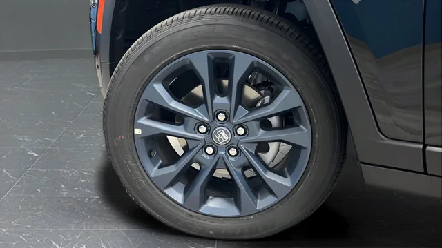 New 2026 Diamond Black Crystal Pearl-Coat Exterior Paint Jeep  image 37