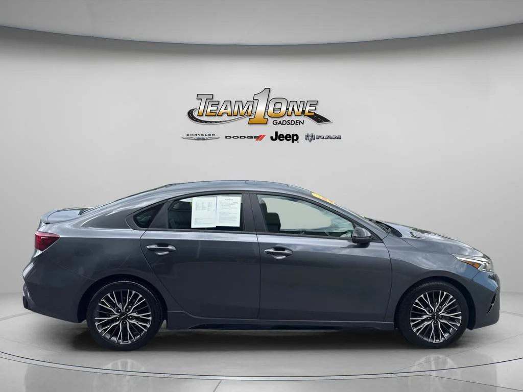 Used 2023 Gravity Gray Kia GT-Line image 10