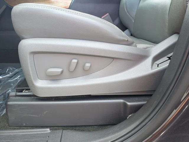 Used 2015 Gray Chevrolet LTZ image 30