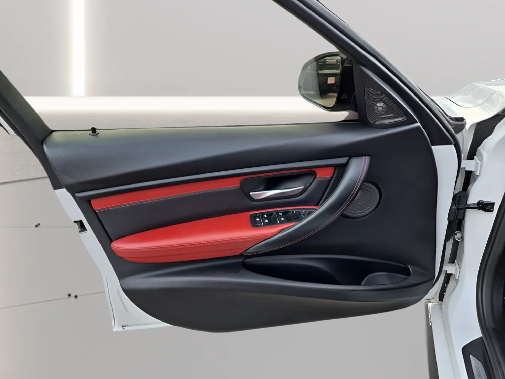 Used 2018 White BMW Base image 15