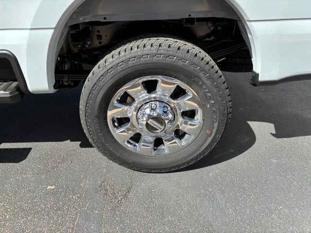 New 2026 Avalanche Ford Lariat image 17