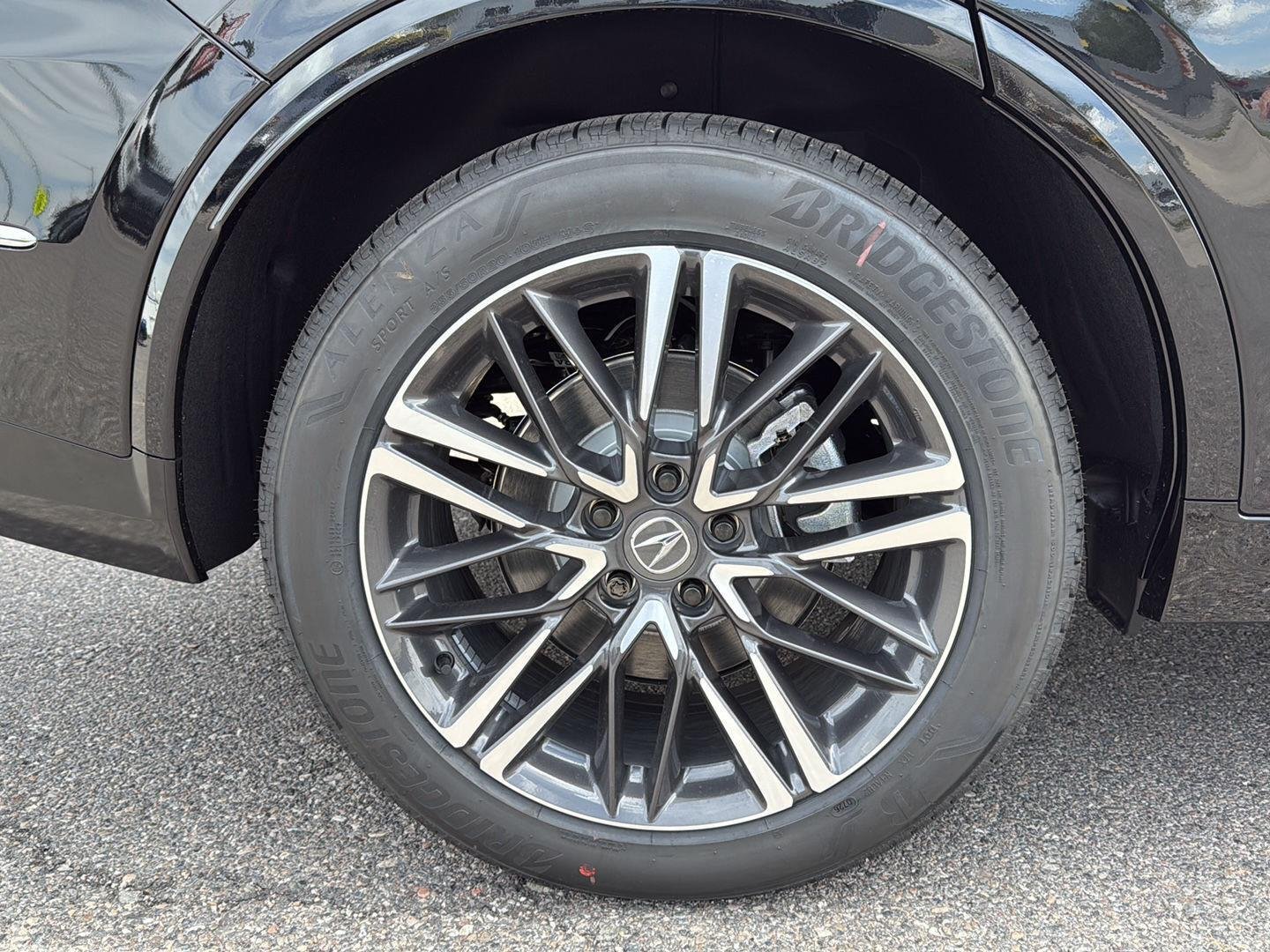 New 2026 Majestic Black Pearl Acura SH-AWD w/Advance image 9