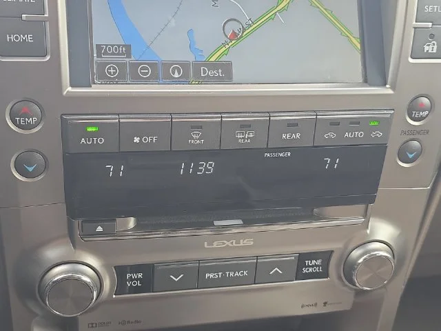 Used 2019 White Lexus 460 image 25