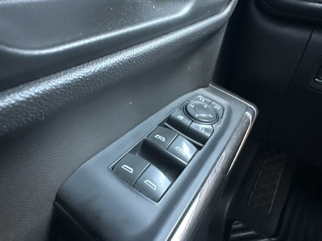 Used 2019 Beige Chevrolet LTZ image 22
