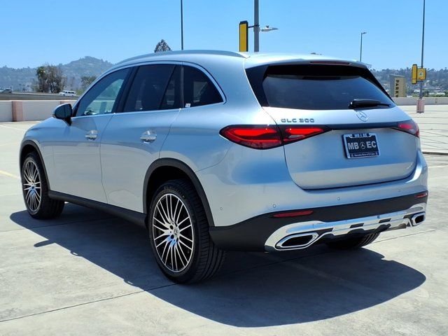 New 2026 Silver Mercedes-Benz GLC 300 image 21
