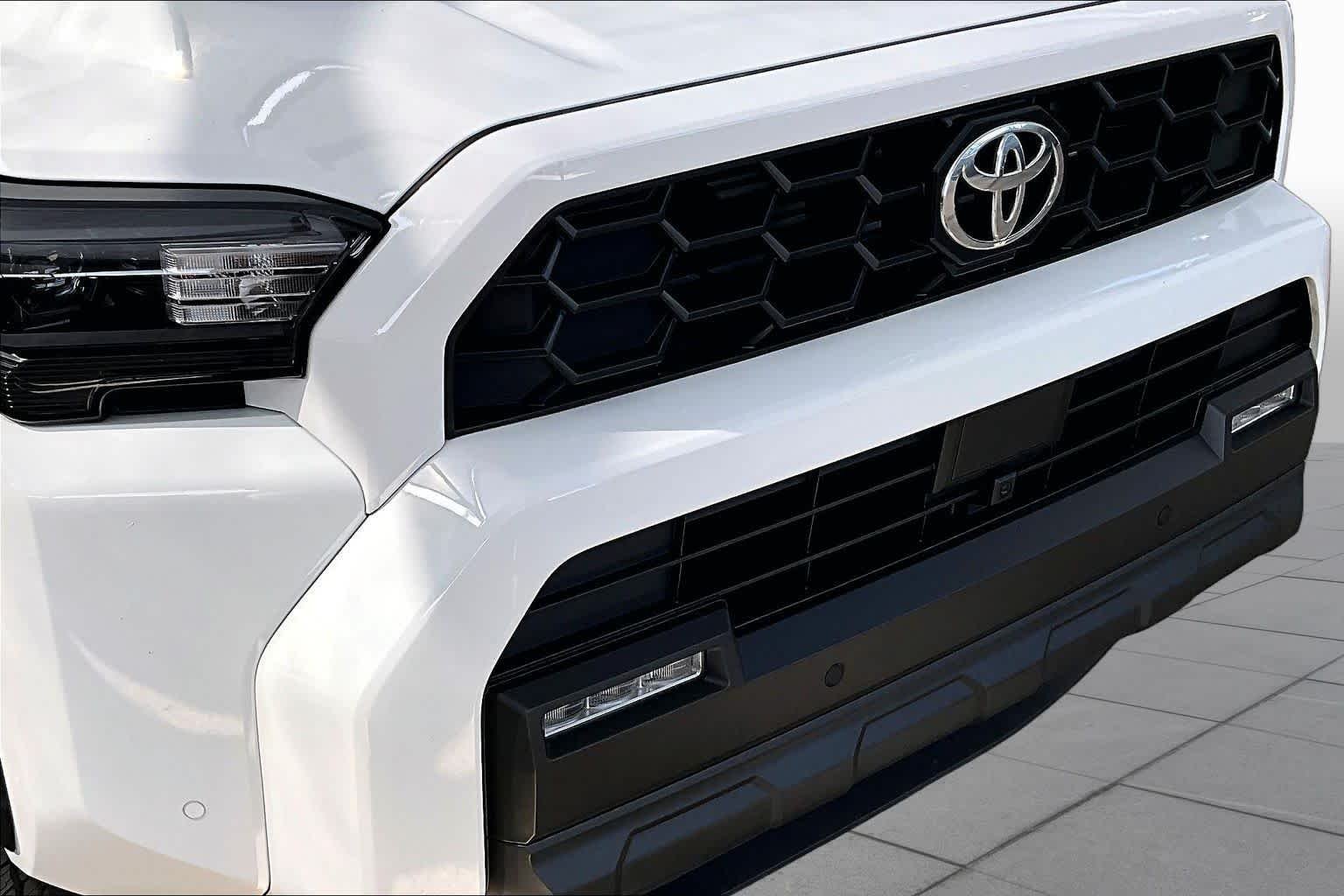 Used 2025 Ice Cap Toyota Hybrid TRD Off Road image 30