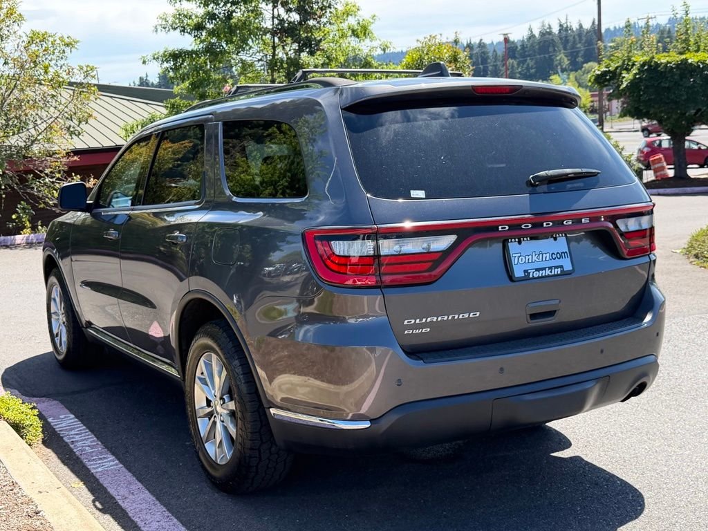 Used 2017 Granite Clearcoat Metallic Dodge SXT image 5