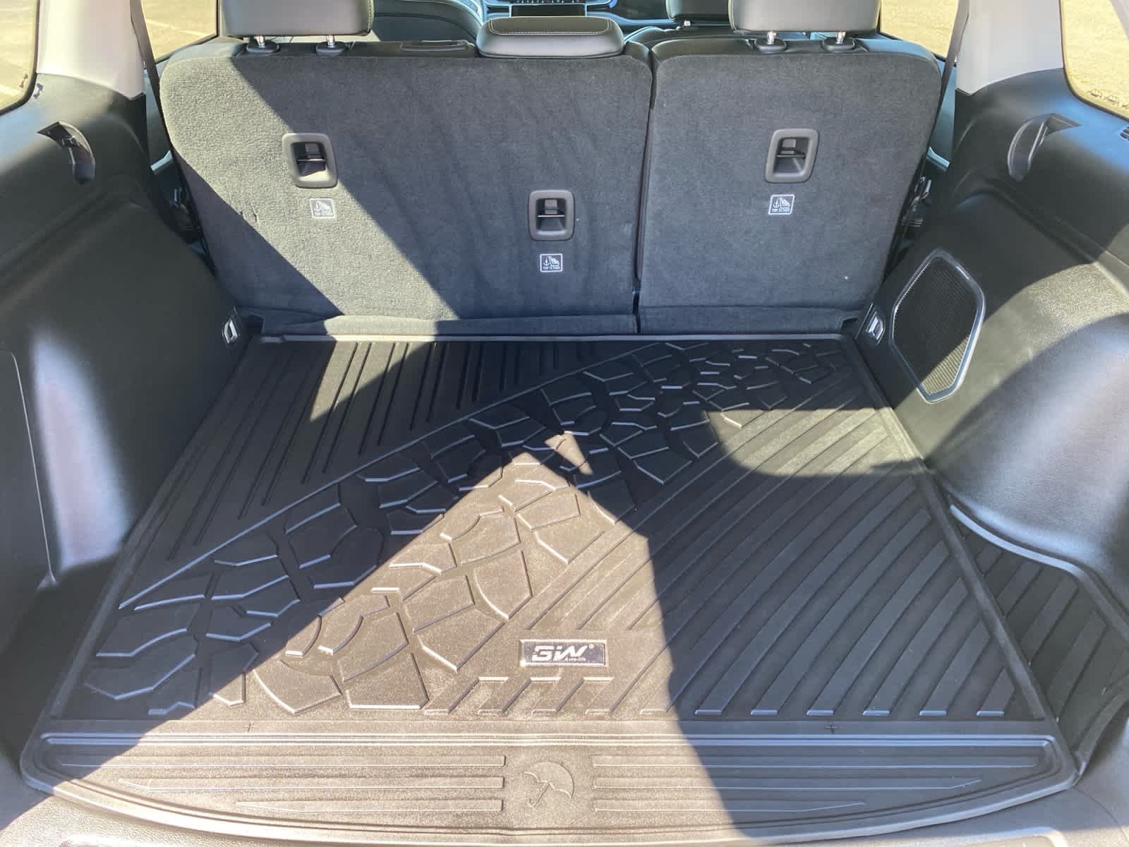 Used 2023 Baltic Gray Metallic Clearcoat Jeep  image 29