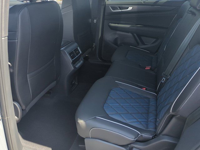 2026 Volkswagen Atlas Cross Sport SEL Premium R-LINE - Photo 17