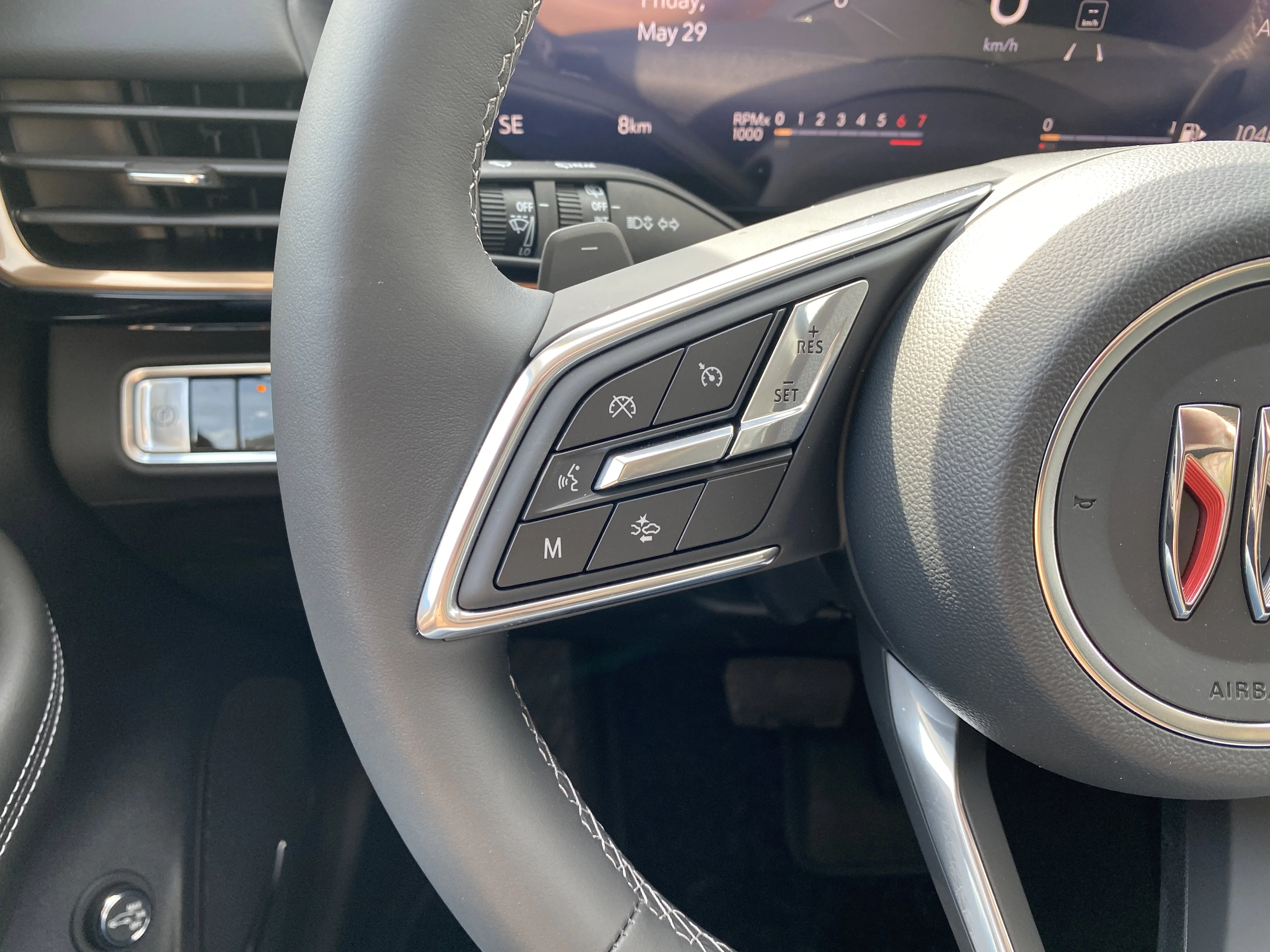 New 2026 QUARTZ BLUE METALLIC Buick Avenir image 17