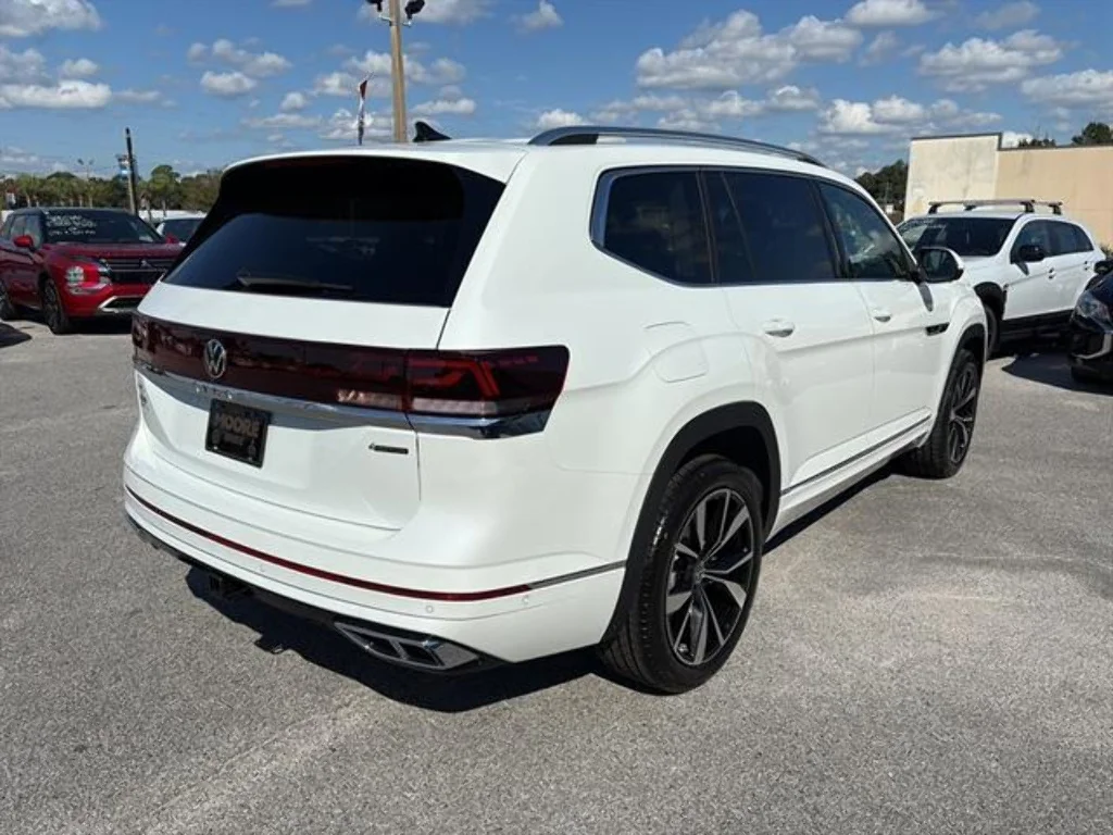New 2026 Opal White Pearl Volkswagen 2.0T SEL Premium R-Line 4MOTION image 6