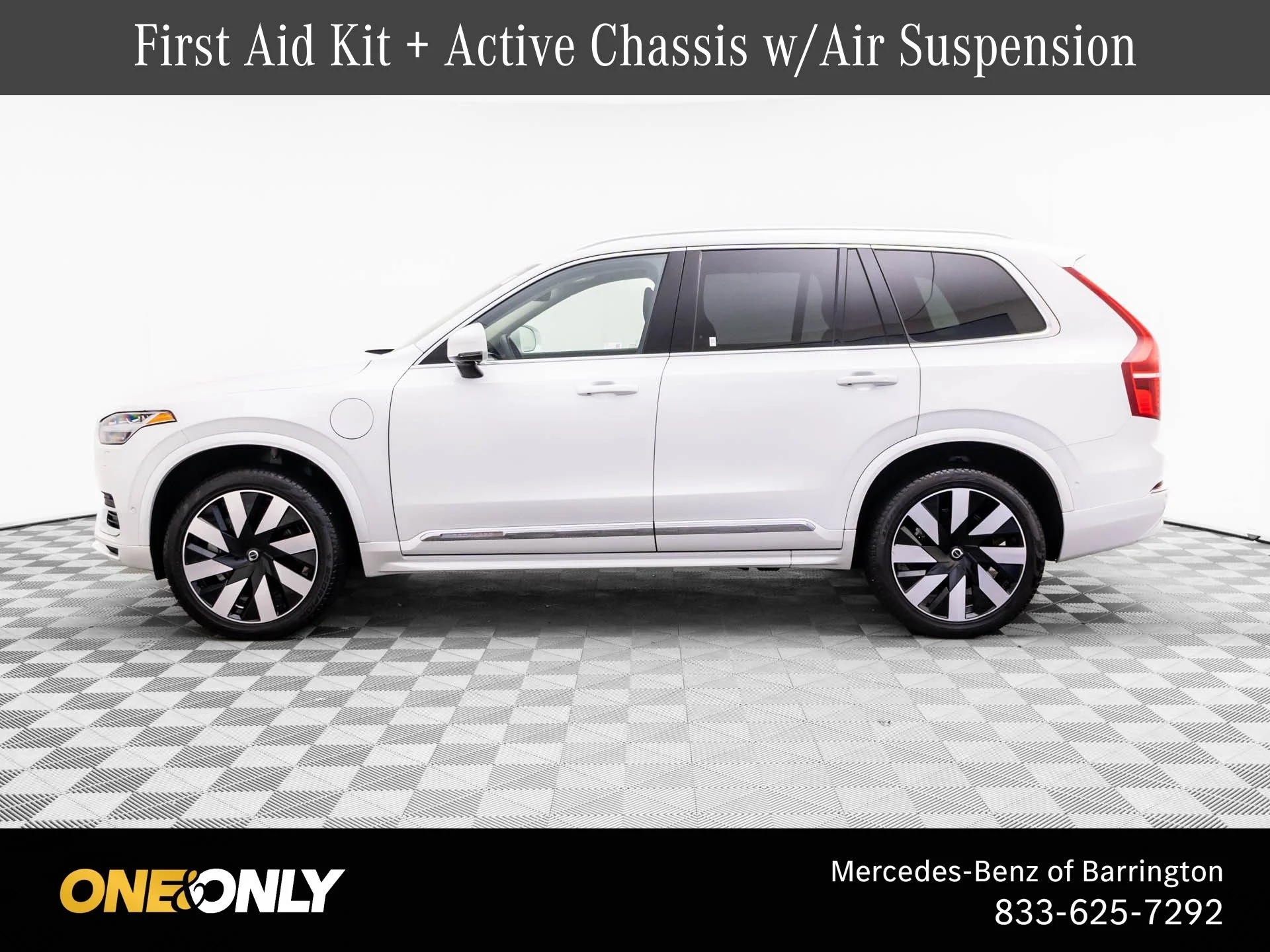 Used 2024 White Volvo Ultimate image 2