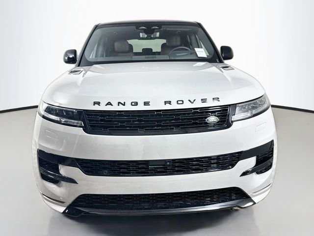 New 2026 Borasco Grey Land Rover Dynamic SE image 2