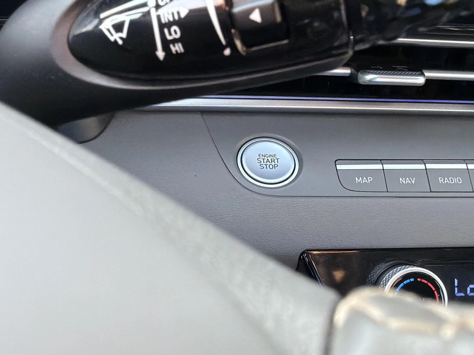 Used 2025 Fluid Metal Hyundai SEL Convenience image 15