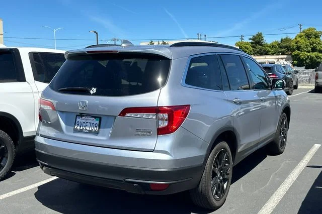 Used 2021 Lunar Silver Metallic Honda Special Edition image 5