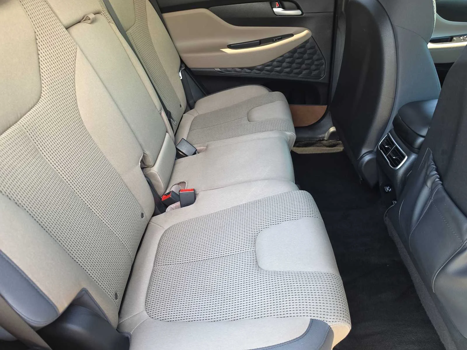 Used 2021 Twilight Black Hyundai SEL image 15