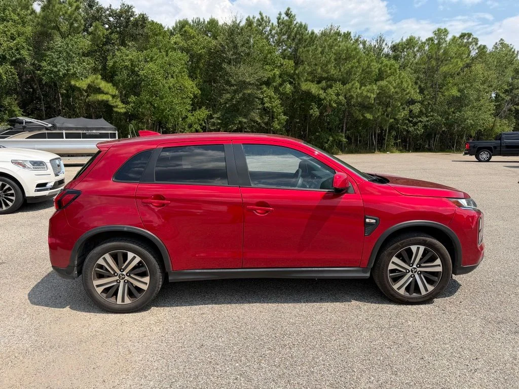 Used 2020  Mitsubishi 2.0 ES image 8