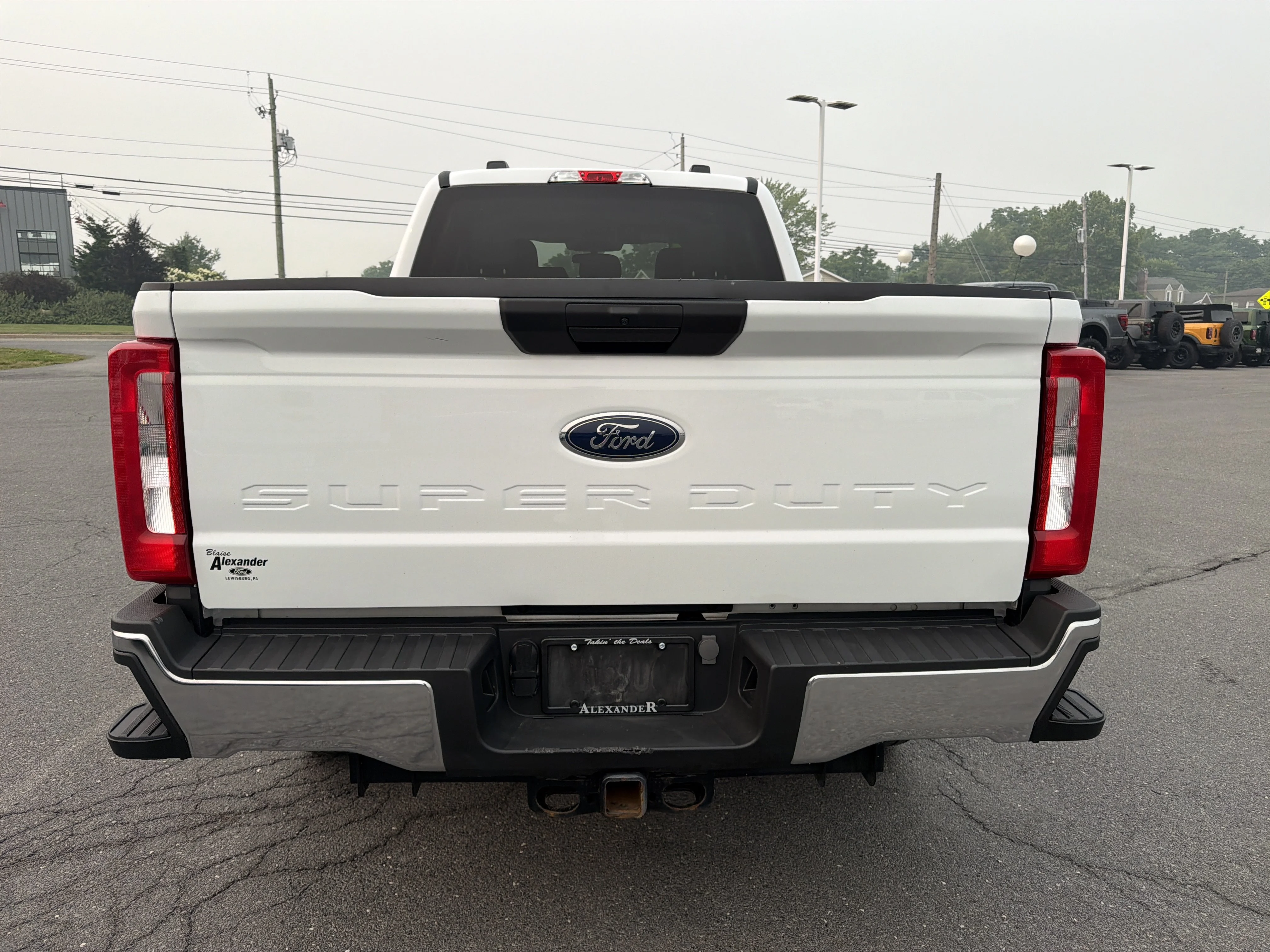 Used 2024 Oxford White Ford XLT image 4