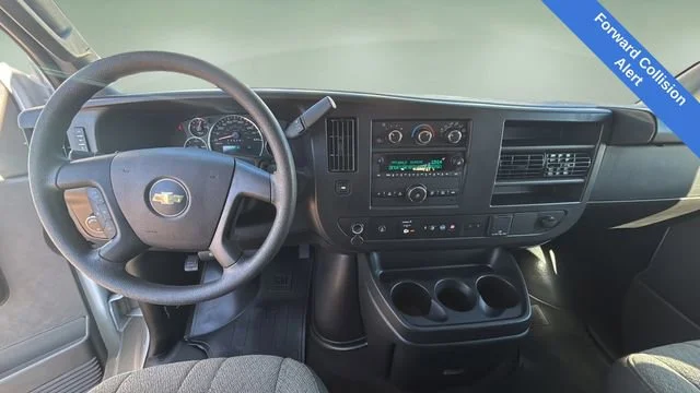 Used 2024 Summit White Chevrolet 1LT image 16