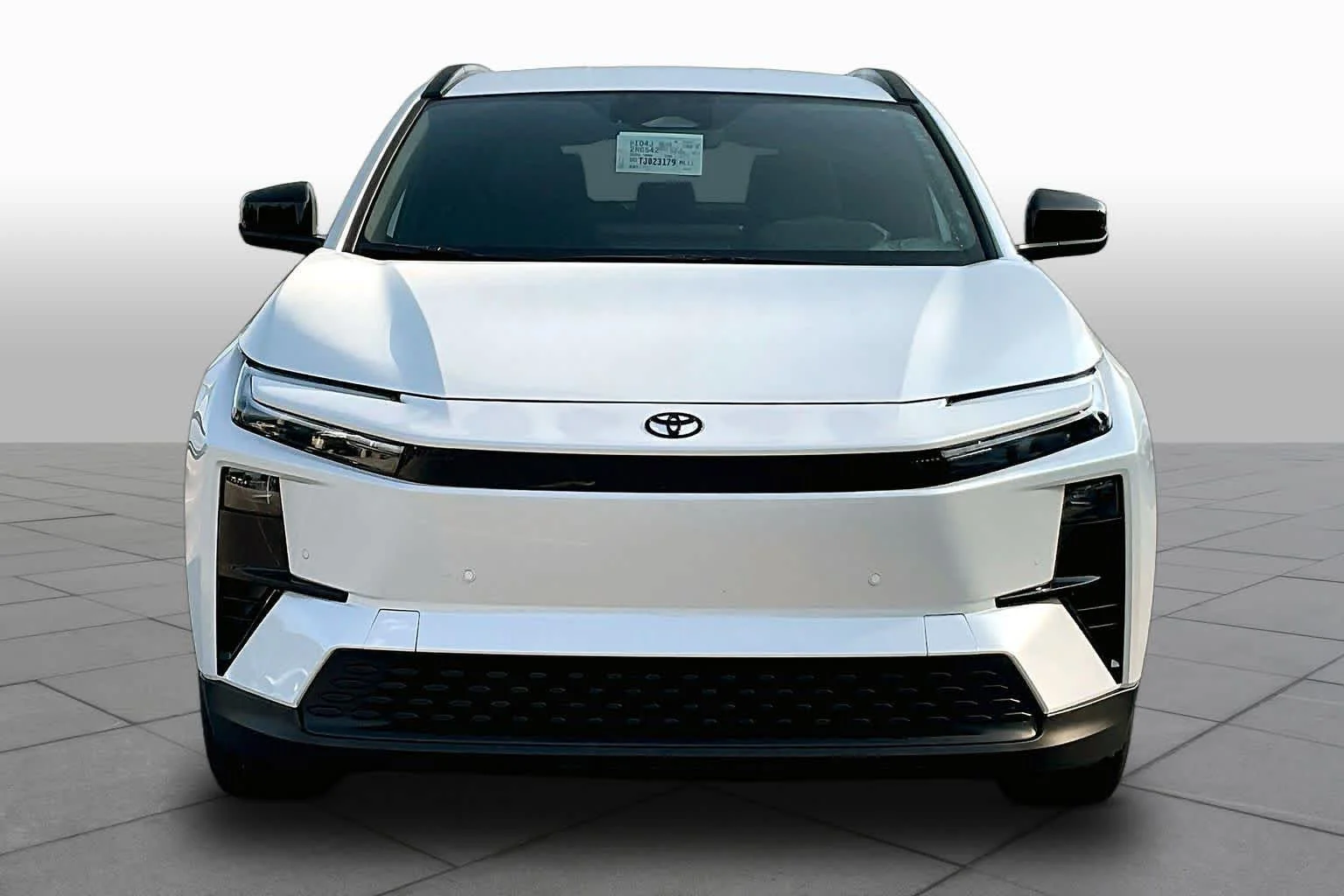 New 2026 Wind Chill Pearl Toyota SE image 3