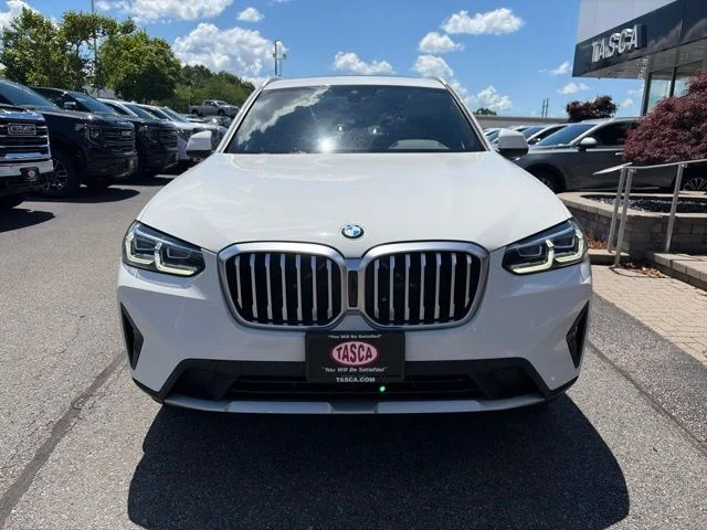 Used 2023 White BMW xDrive30i image 8