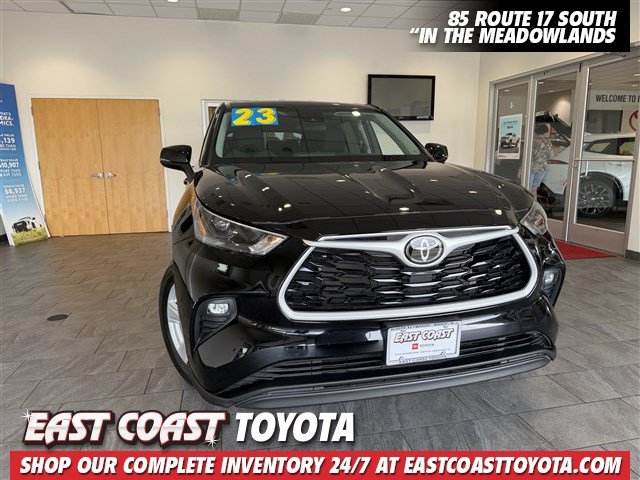 2023 Toyota Highlander LE