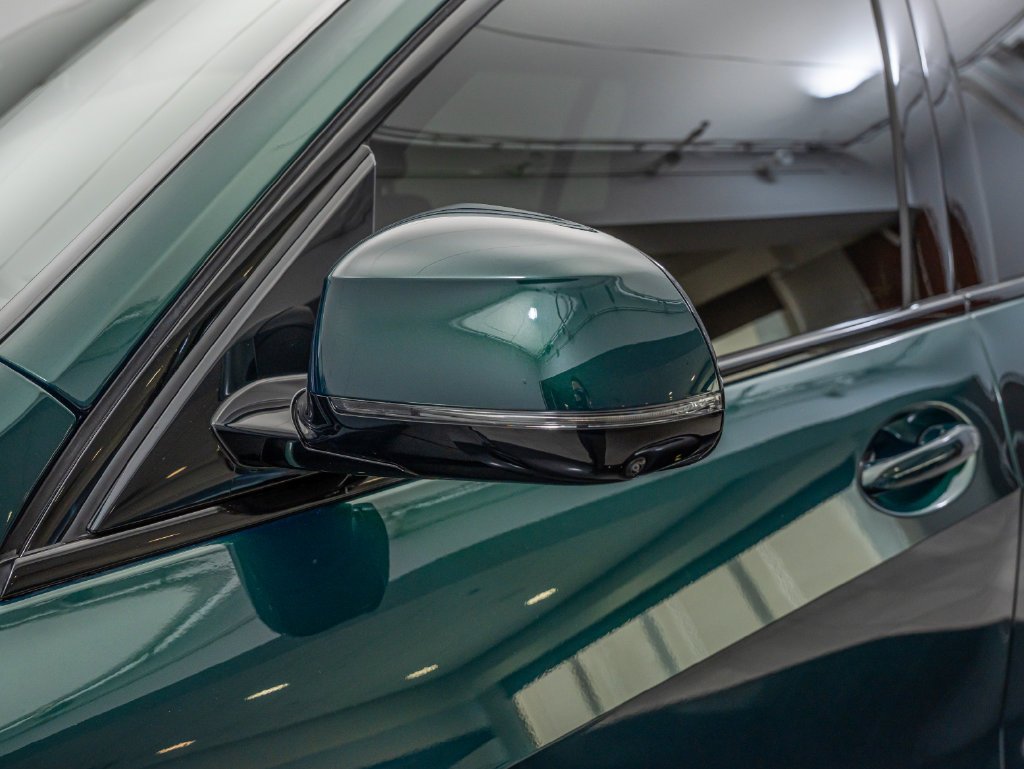 Used 2026 Alpina Green Metallic BMW ALPINA XB7 image 17