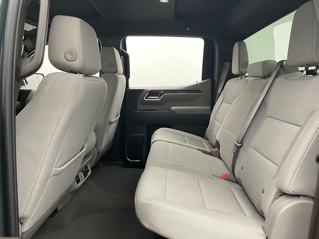Used 2025 Cypress Gray Chevrolet LT image 38