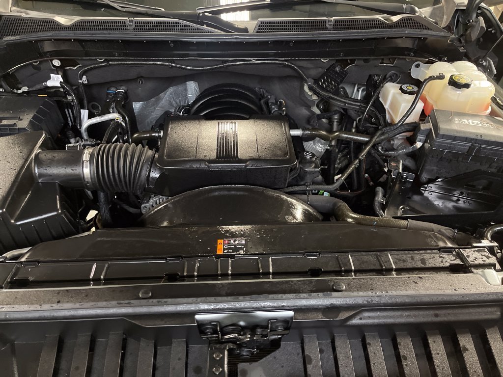 Used 2024 Silver GMC Pro image 10