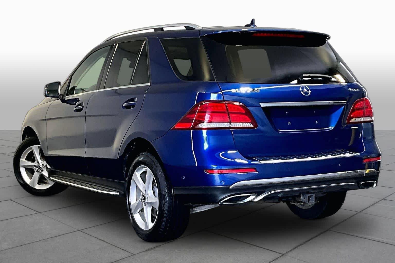 Used 2018 Brilliant Blue Metallic Mercedes-Benz GLE 350 image 12