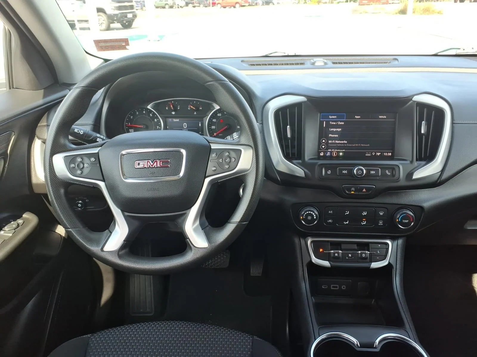 Used 2024 Summit White GMC SLE image 18