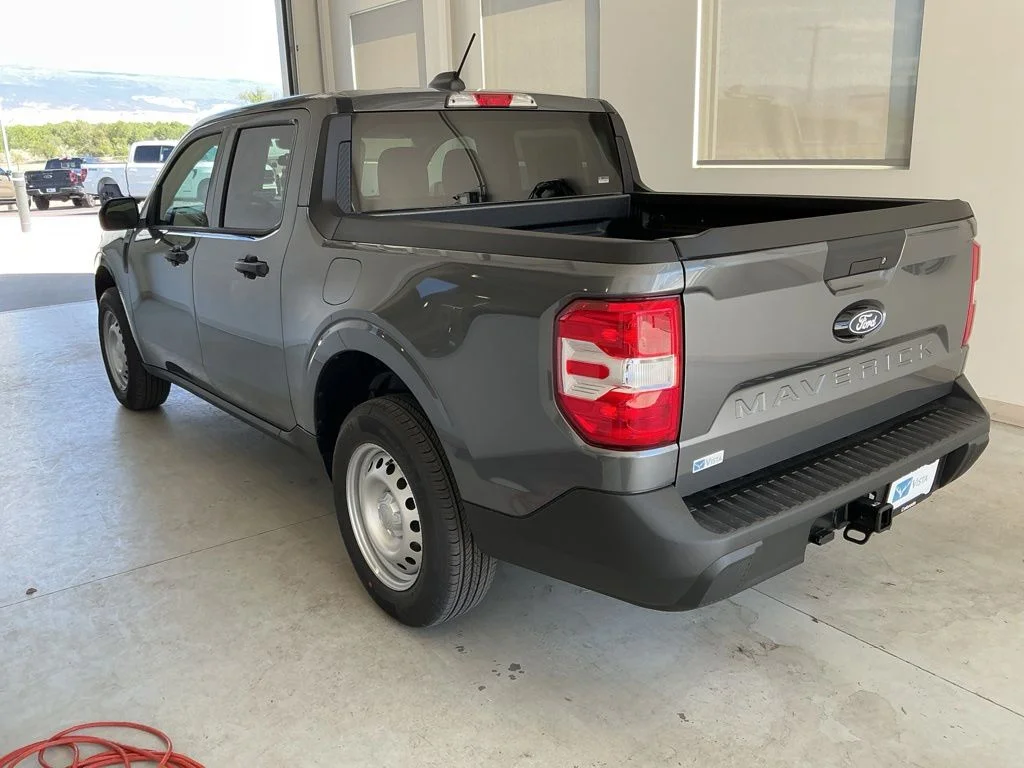 New 2026 Carbonized Gray Metallic Ford XL image 4
