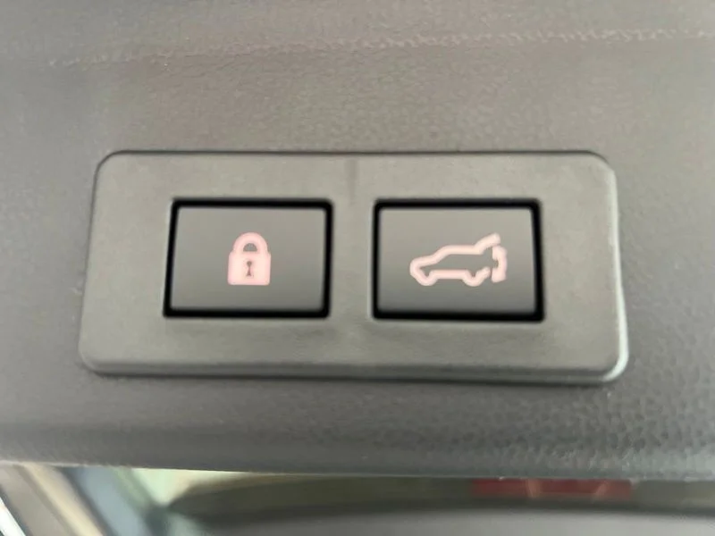 New 2026 AUTUMN GREEN METALLIC Subaru Limited 8-Passenger image 9