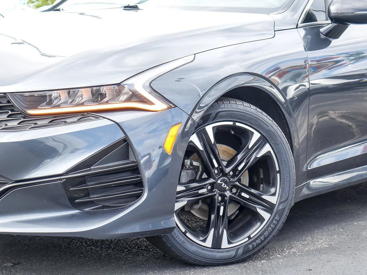 Used 2023 Gravity Gray Kia GT-Line image 3