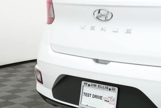 New 2026 Lunar White w/Black Roof Hyundai SEL w/Two-Tone Roof image 12