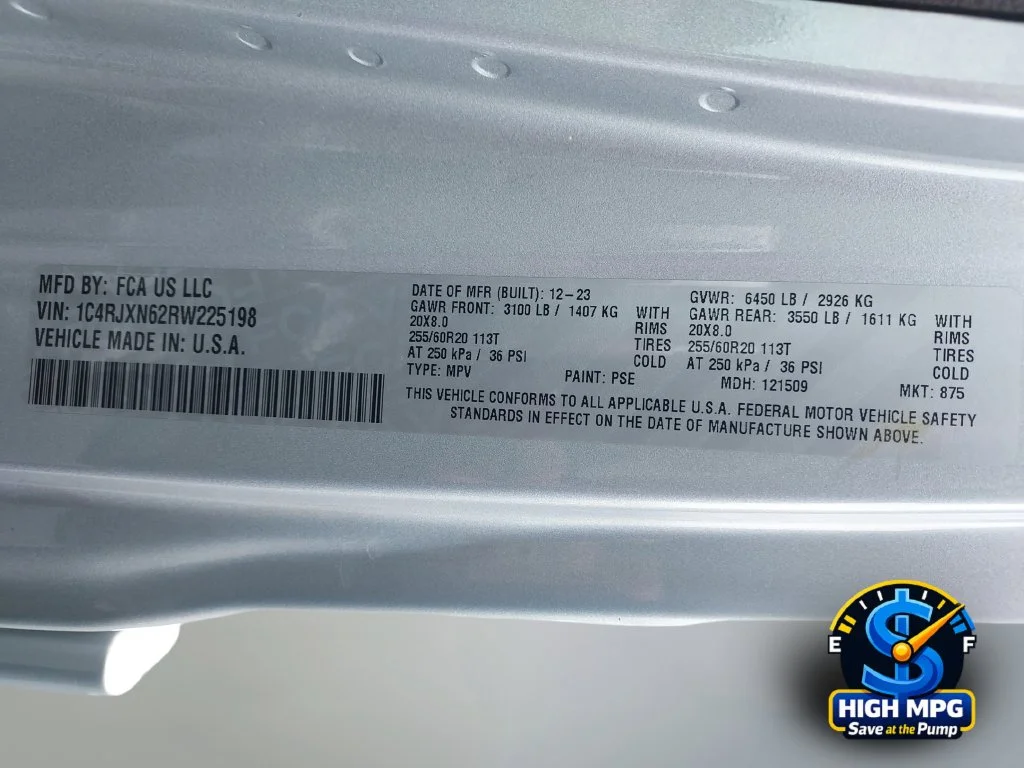 Used 2024 Silver Jeep Sport S 4xe image 35