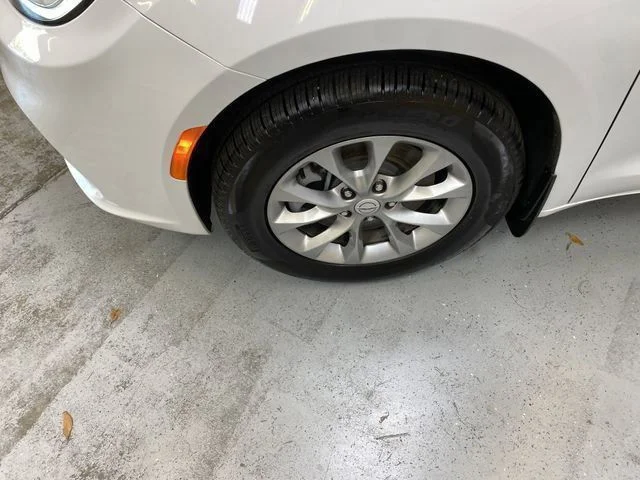 2026 Chrysler Pacifica Select - Photo 11