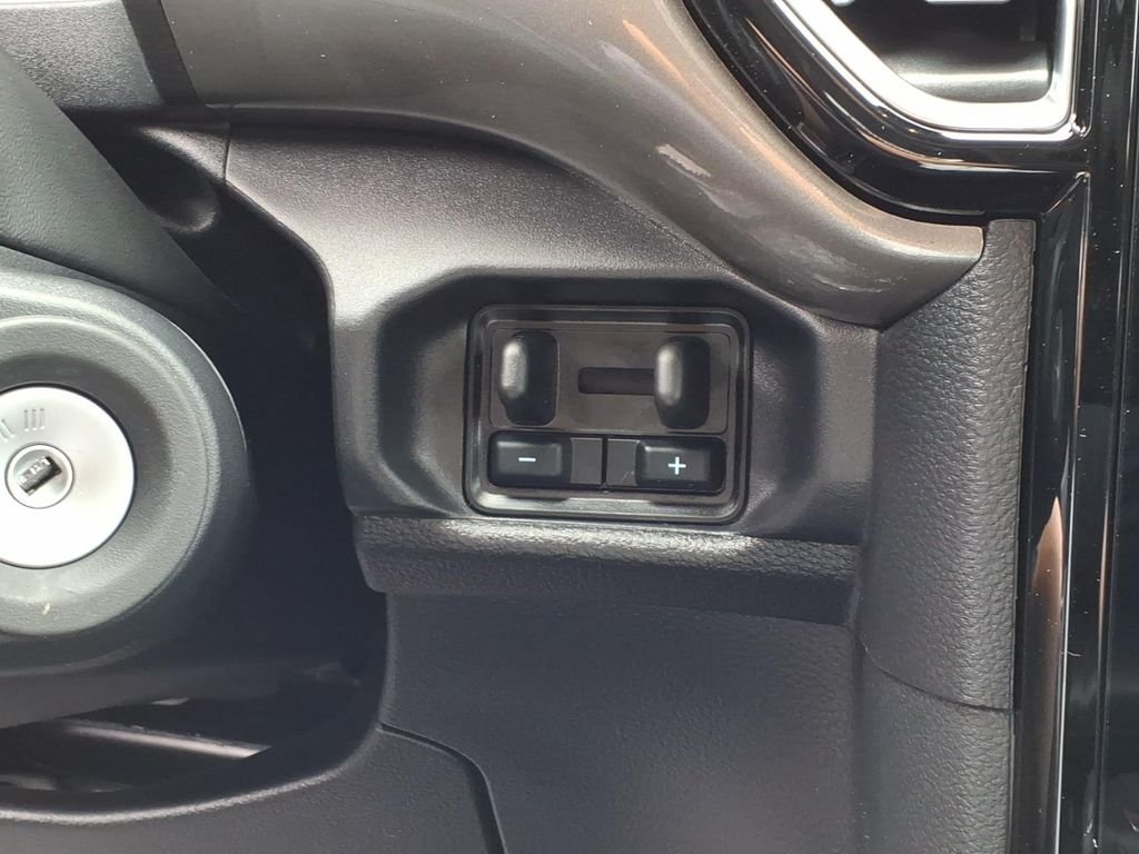 New 2026 Shadow Black Ford XLT image 17