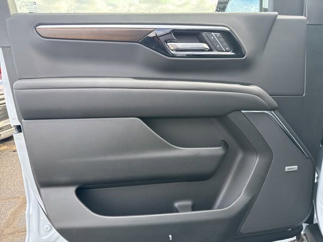 2026 Chevrolet Suburban High Country - Photo 21