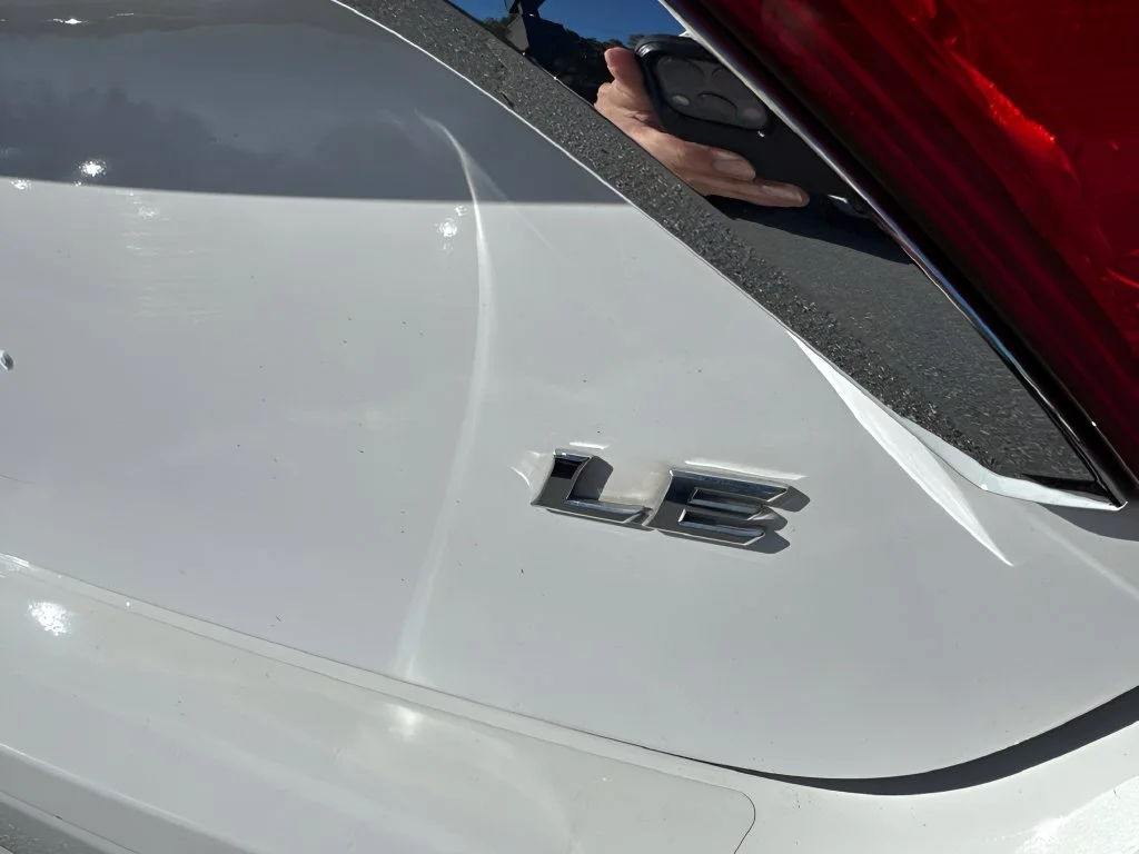 Used 2015 White Toyota LE image 28