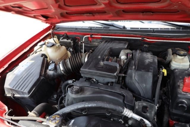 Used 2005 Red Chevrolet LS image 32