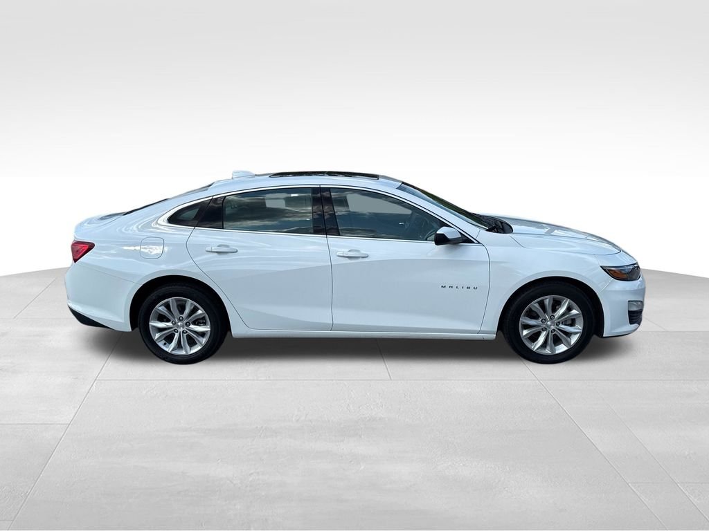 Used 2024 White Chevrolet LT image 7