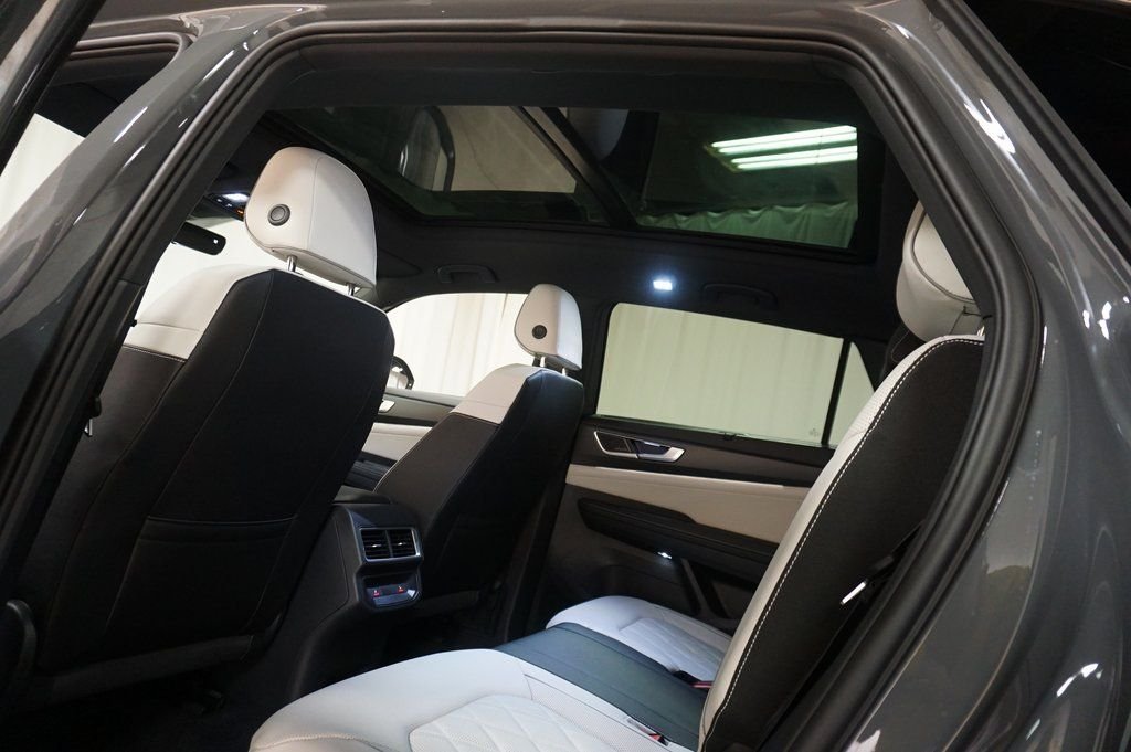 2026 Volkswagen Atlas Cross Sport SEL Premium R-LINE - Photo 32