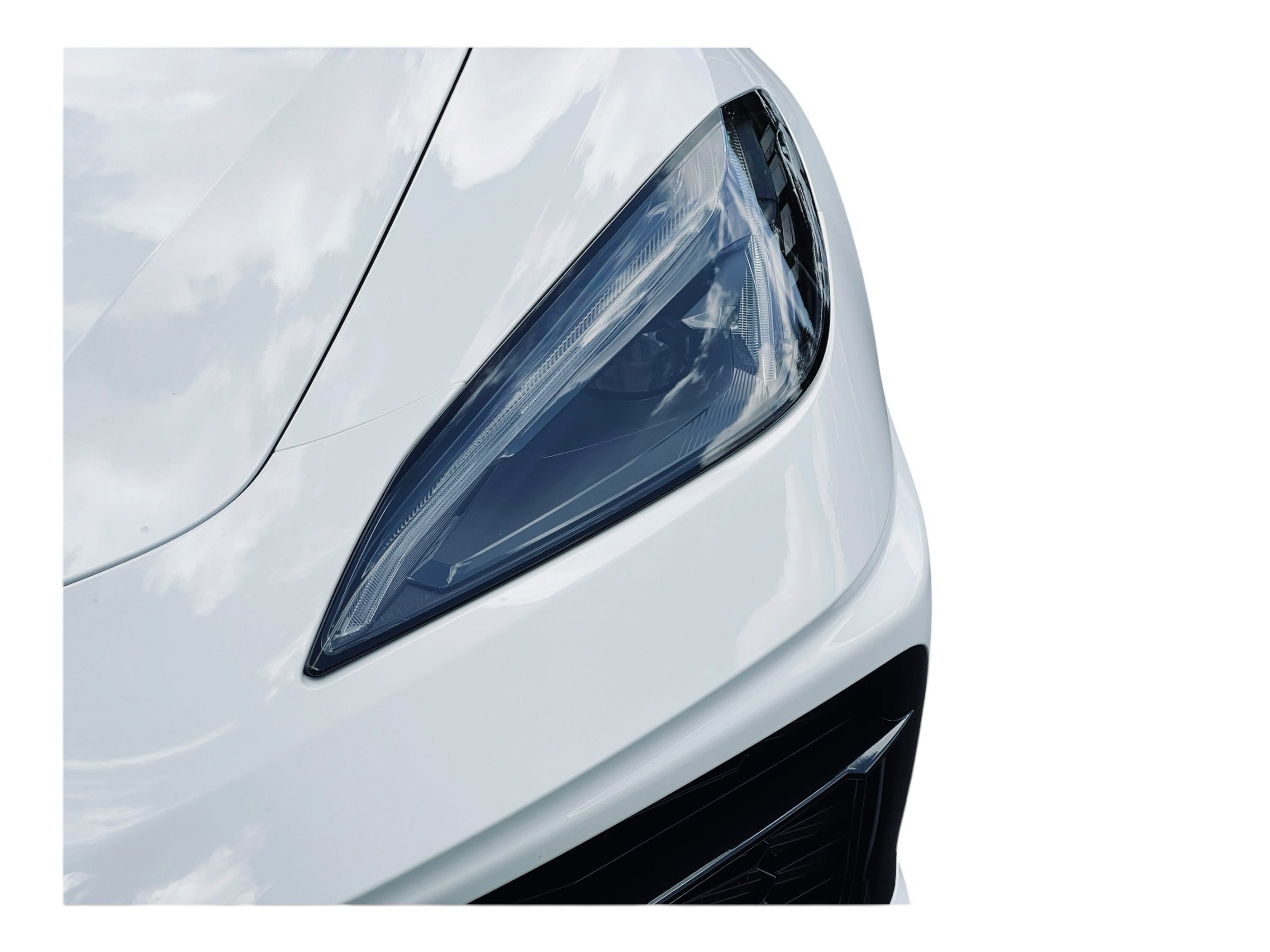 Used 2026 Arctic White Chevrolet 2LT image 4