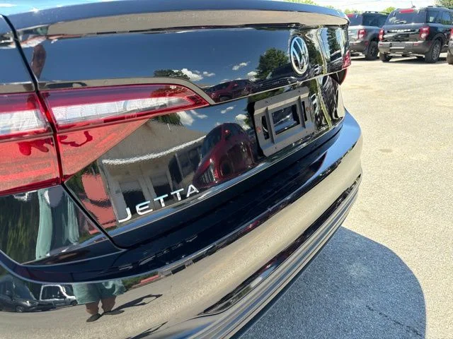 Used 2023 Deep Black Pearl Effect Volkswagen  image 19