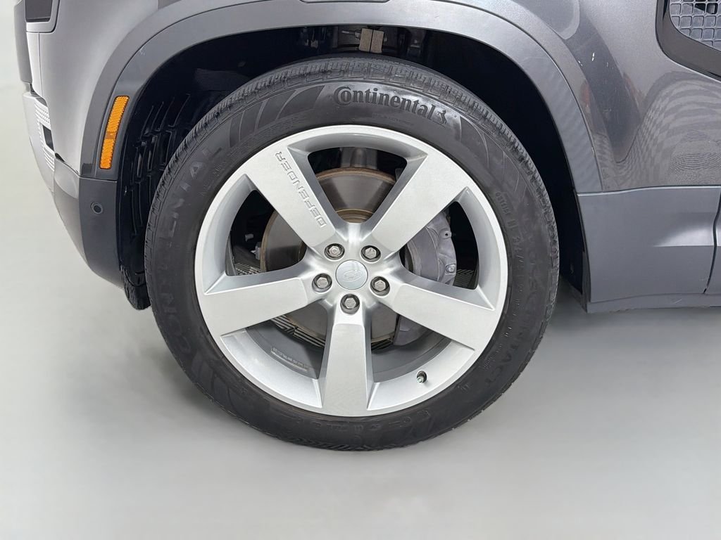 Used 2023 Gray Land Rover First Edition image 34